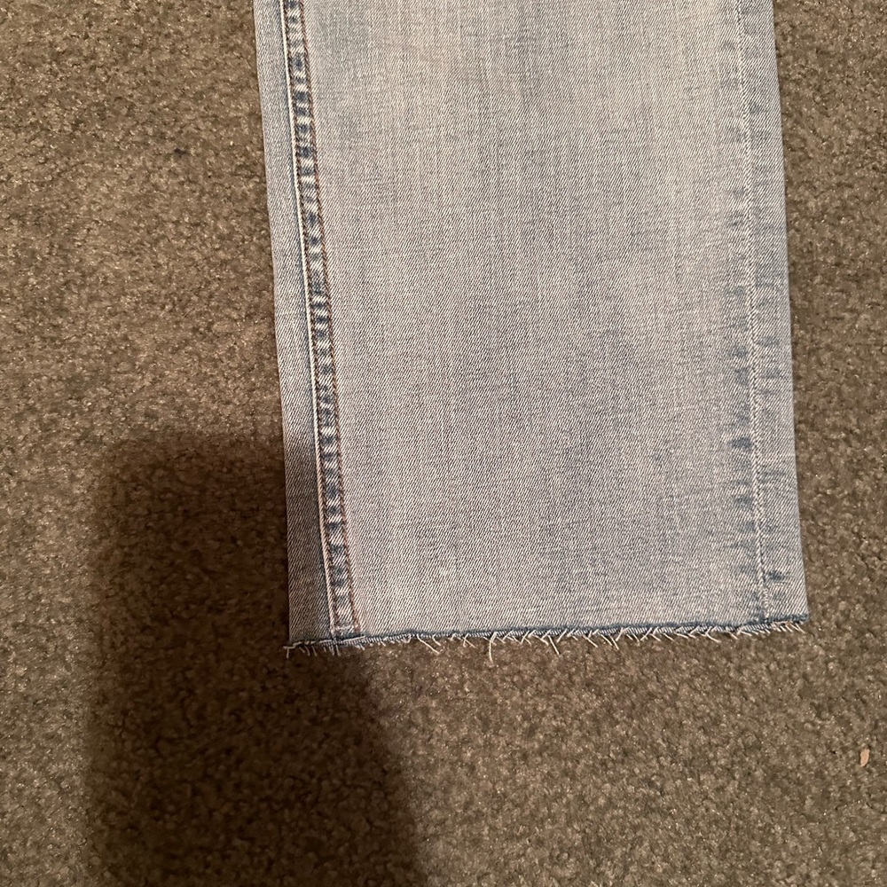 Driftwood Royce Jeans in Light Wash. size 29. NEW WITH TAGS! - Picture 14 of 16